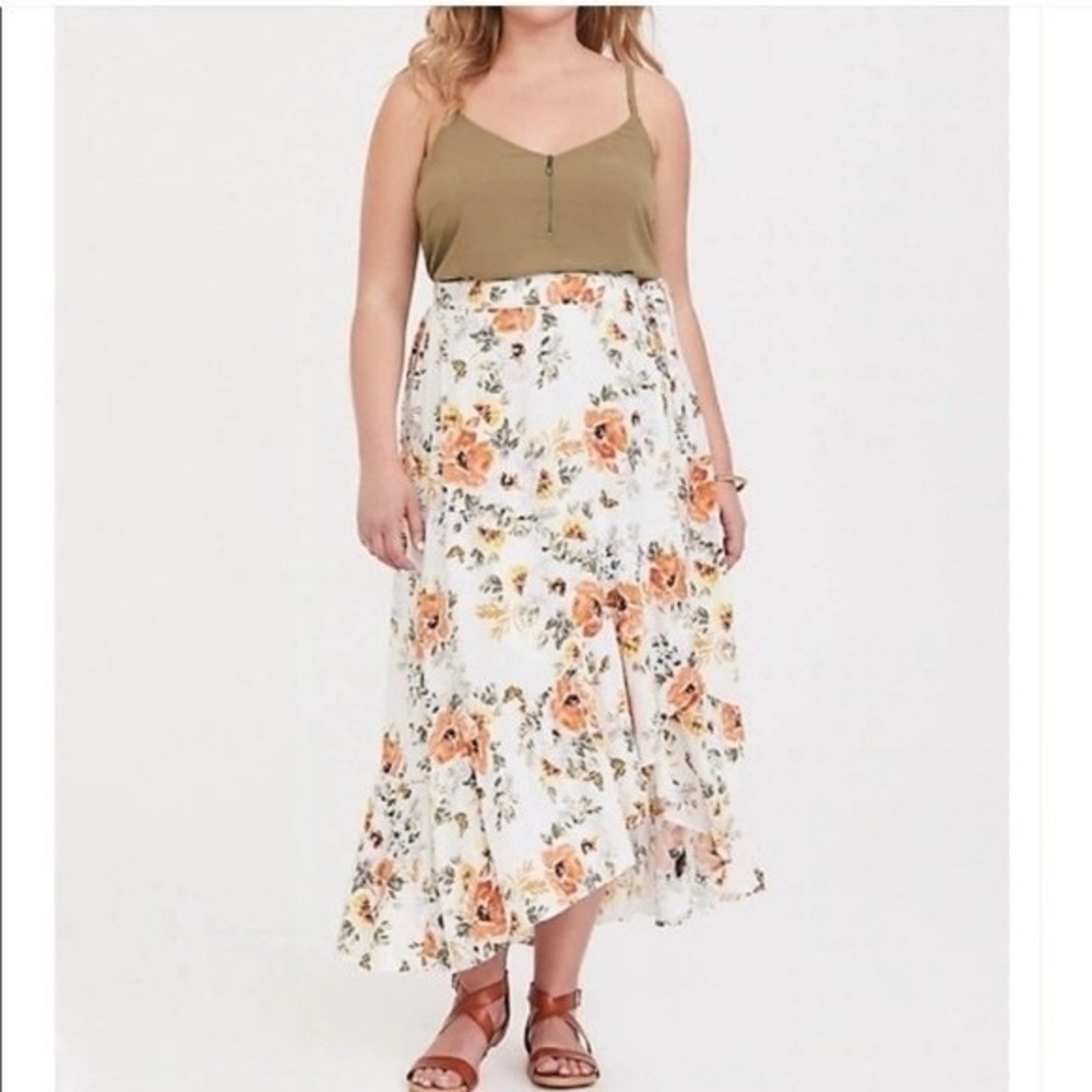 Torrid Floral‎ Wrap Maci Skirt in Yellow Size 3X